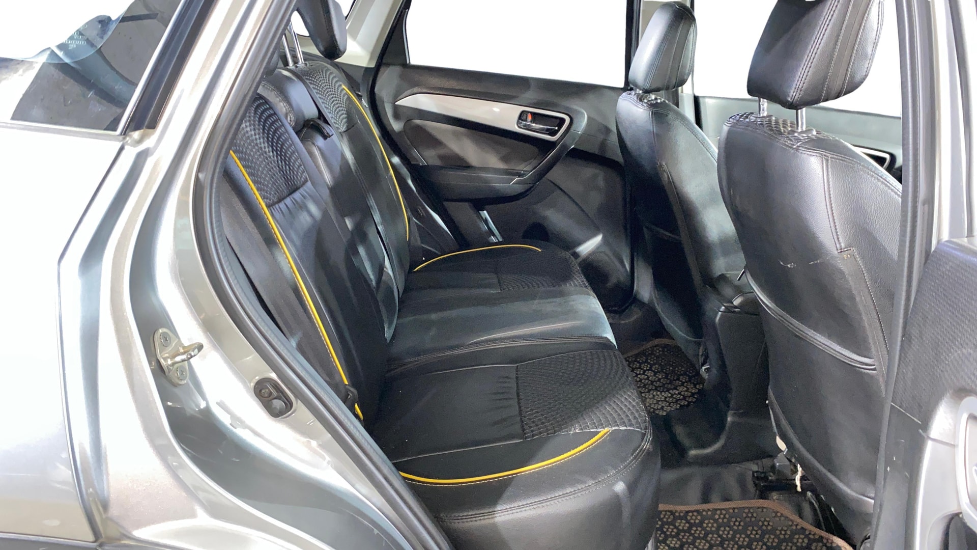 View 2022 Toyota Urban Cruiser High MT Image 30 Used 2022 Toyota Urban Cruiser High MT Image 30