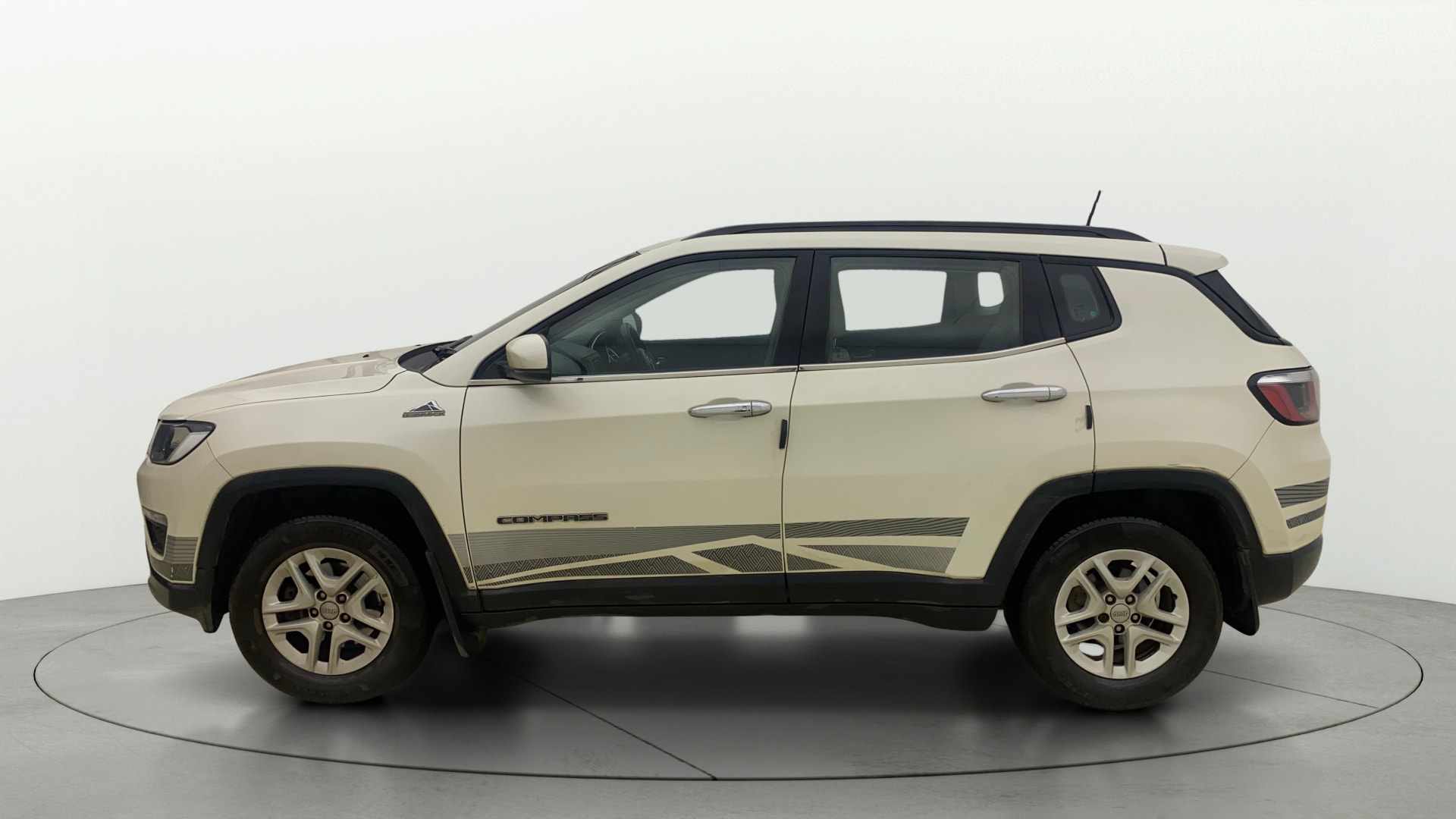 View 2020 Jeep Compass Sport Plus Petrol BS IV Image 5 Used 2020 Jeep Compass Sport Plus Petrol BS IV Image 5