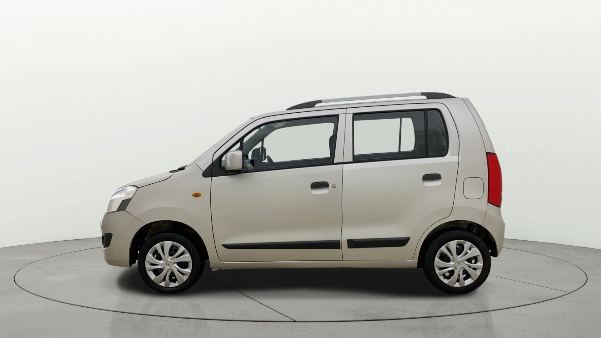 View 2015 Maruti Suzuki 1000 Base Variant Image 25 Used 2015 Maruti Suzuki 1000 Base Variant Image 25
