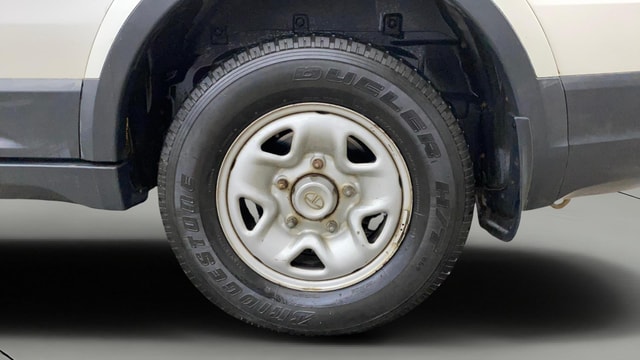View Tata Hexa Image 7 Used Tata Hexa Image 7