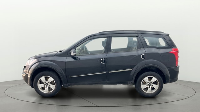 View Mahindra XUV500 Image 5 Used Mahindra XUV500 Image 5