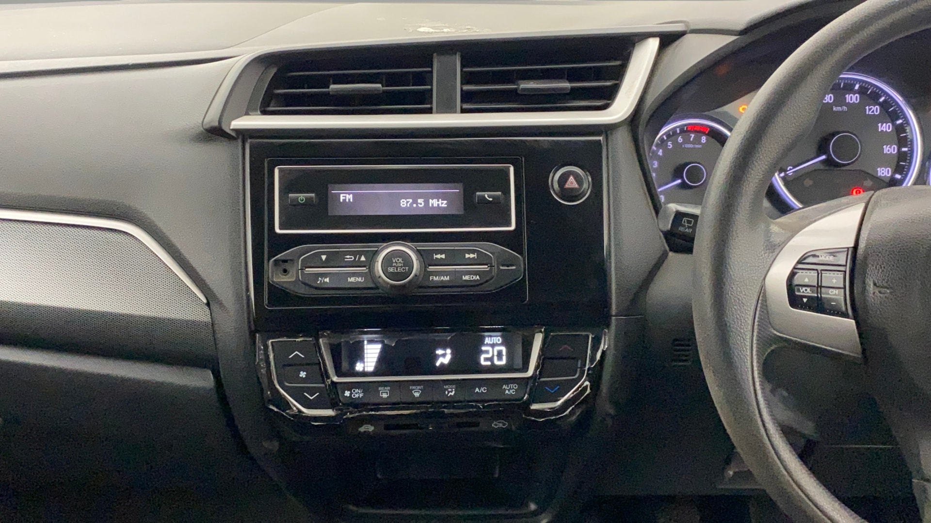 View 2018 Honda BR-V E Diesel Image 32 Used 2018 Honda BR-V E Diesel Image 32