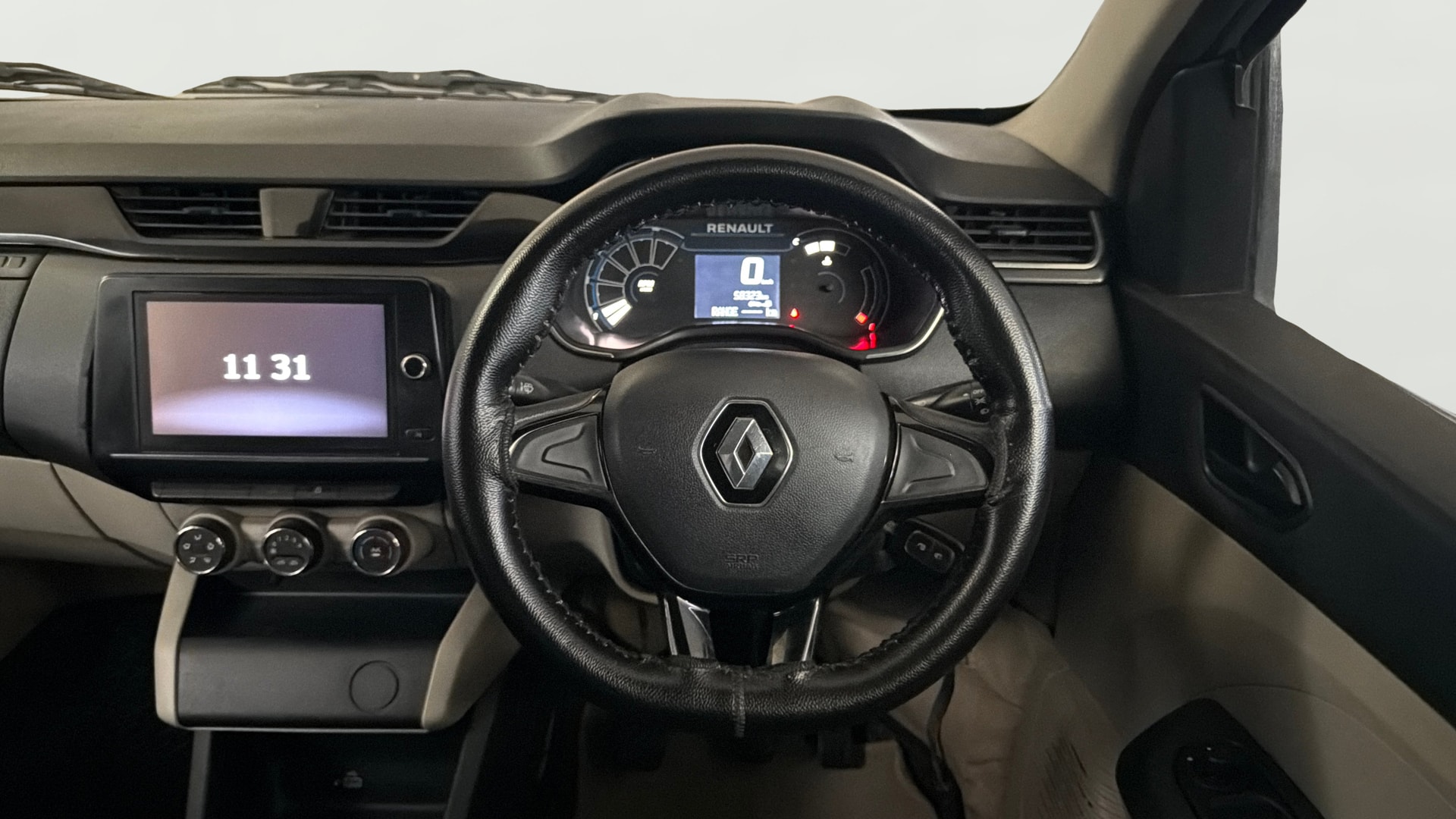 View 2021 Renault Triber RXT Image 21 Used 2021 Renault Triber RXT Image 21