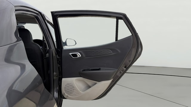 View Hyundai Aura Image 7 Used Hyundai Aura Image 7