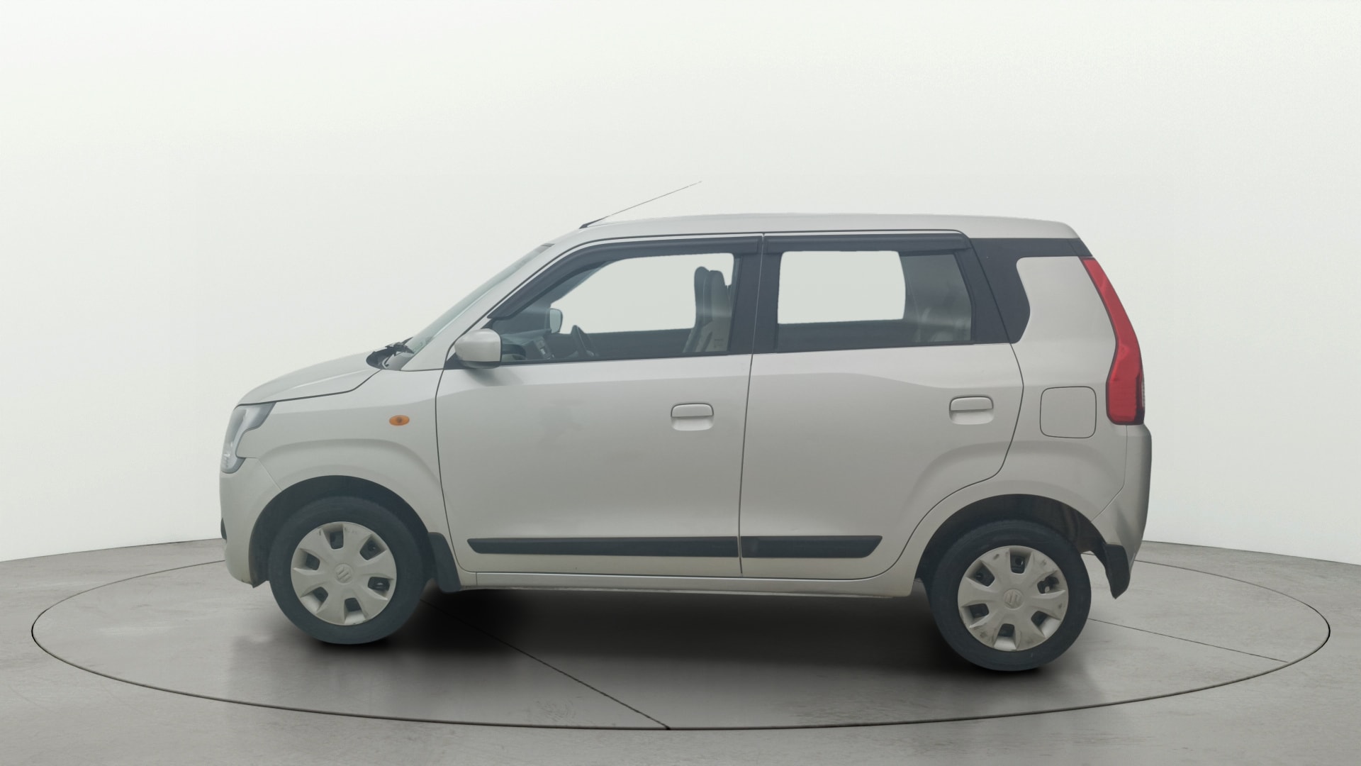 View 2019 Maruti Suzuki 1000 Base Variant Image 5 Used 2019 Maruti Suzuki 1000 Base Variant Image 5