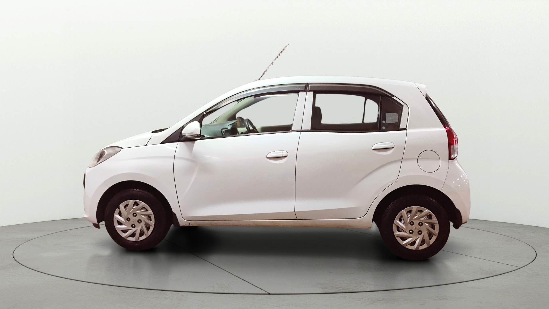 View 2022 Hyundai New Santro D-Lite Petrol Image 6 Used 2022 Hyundai New Santro D-Lite Petrol Image 6