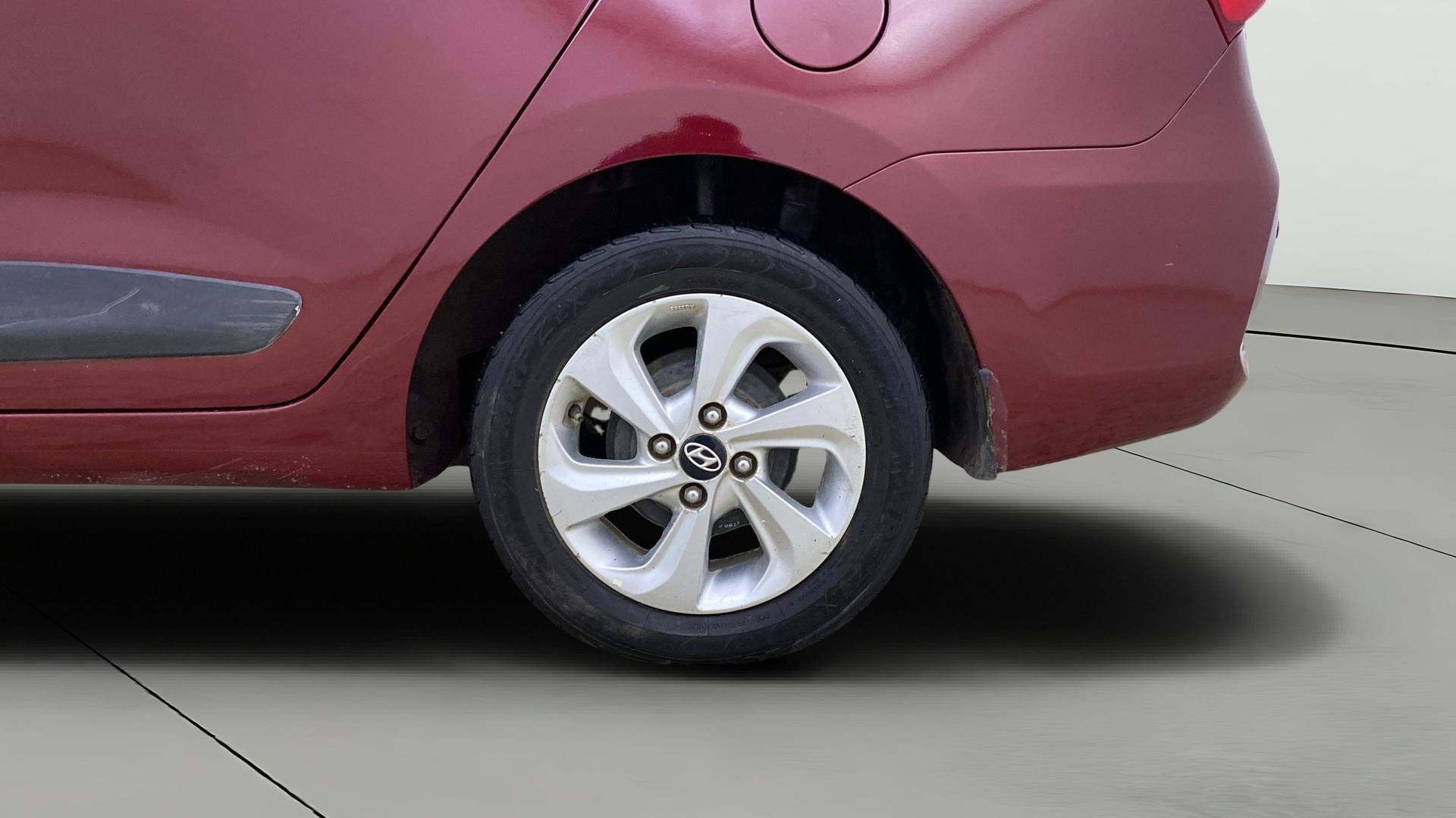 View 2017 Hyundai Xcent SX Petrol Image 11 Used 2017 Hyundai Xcent SX Petrol Image 11