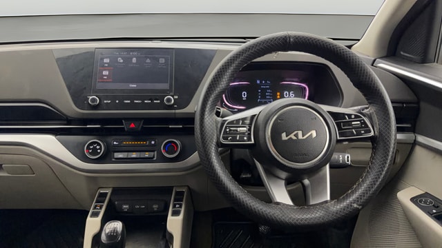 View Kia Carens Image 21 Used Kia Carens Image 21