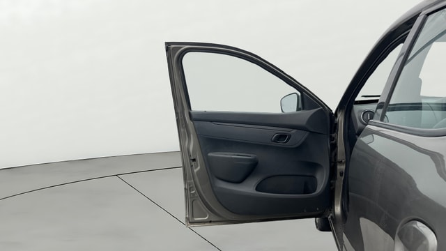 View Renault Kwid Image 30 Used Renault Kwid Image 30