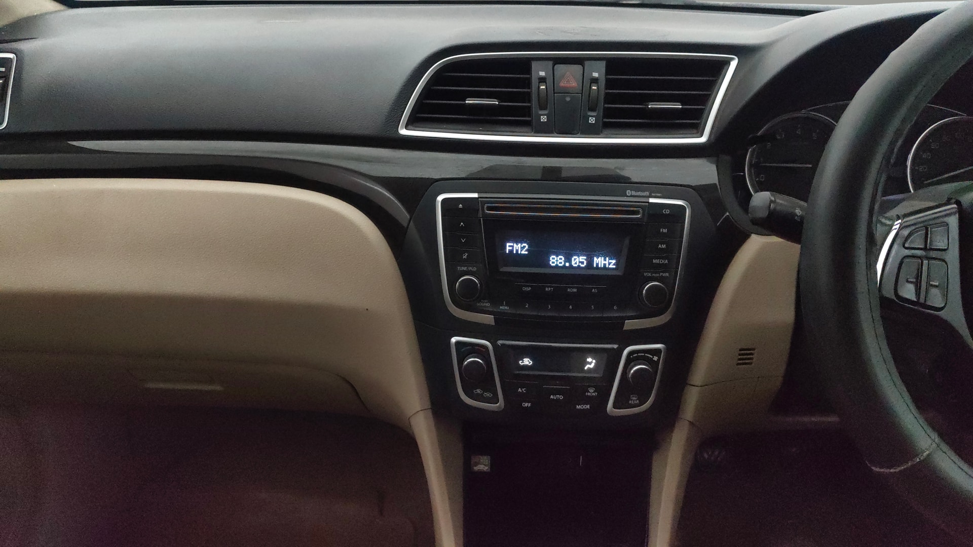 View 2015 Maruti Suzuki 1000 Base Variant Image 17 Used 2015 Maruti Suzuki 1000 Base Variant Image 17