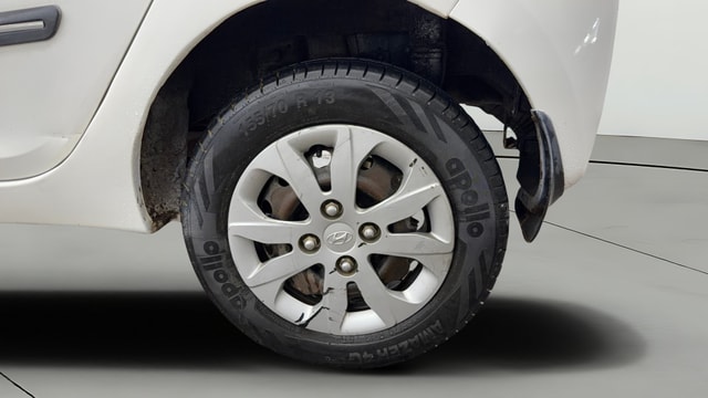 View Hyundai EON Image 11 Used Hyundai EON Image 11
