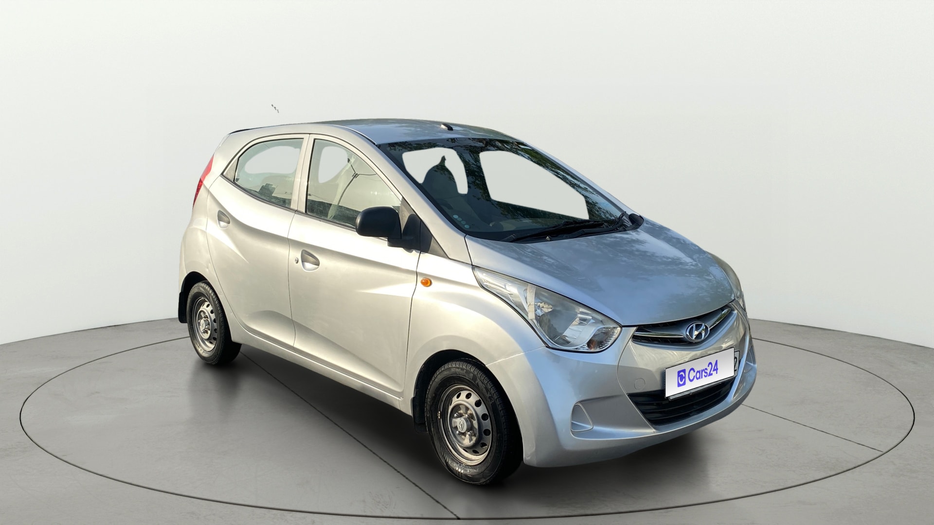 View 2016 Hyundai EON Era Plus Image 15 Used 2016 Hyundai EON Era Plus Image 15