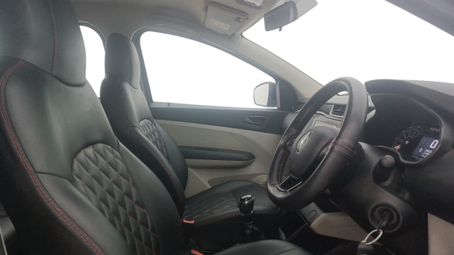 View Renault Triber Image 17 Used Renault Triber Image 17