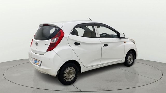 View Hyundai EON Image 42 Used Hyundai EON Image 42