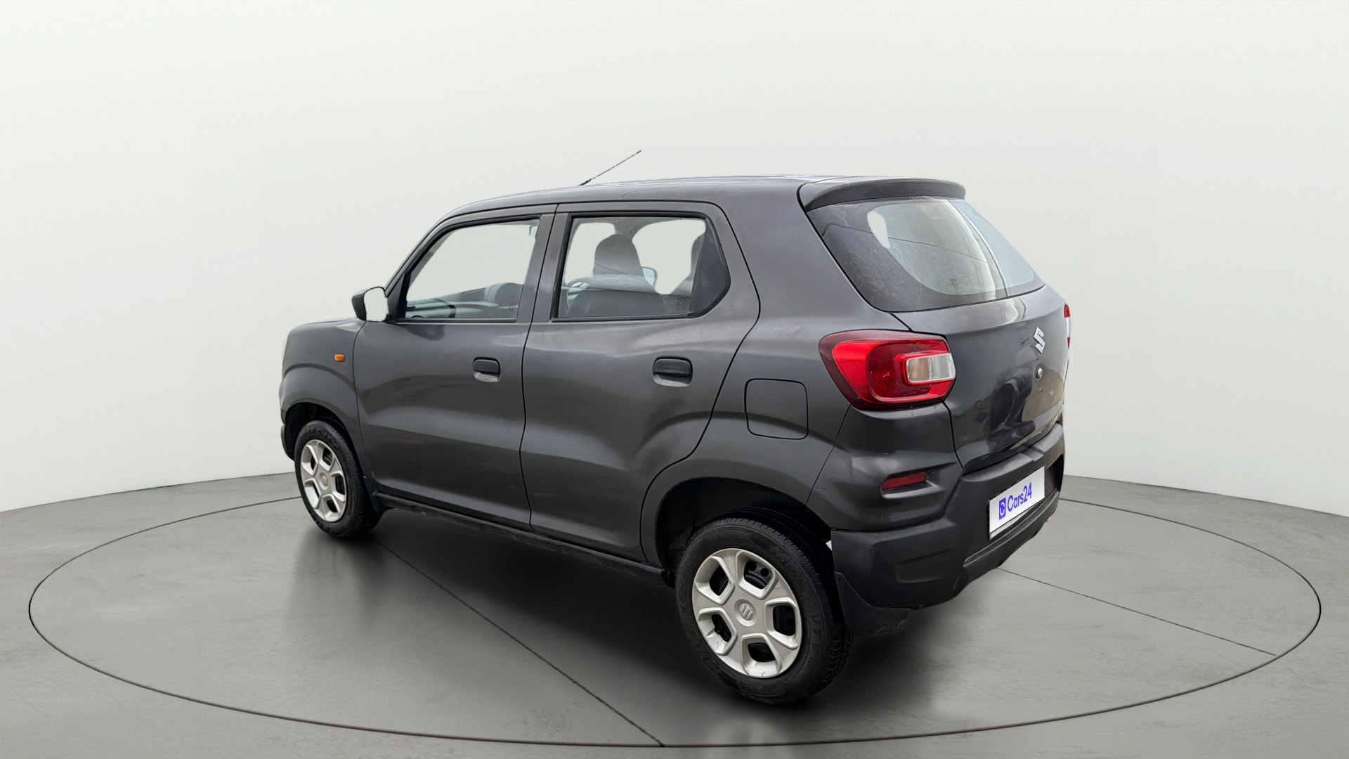 View 2023 Maruti Suzuki 1000 Base Variant Image 2 Used 2023 Maruti Suzuki 1000 Base Variant Image 2