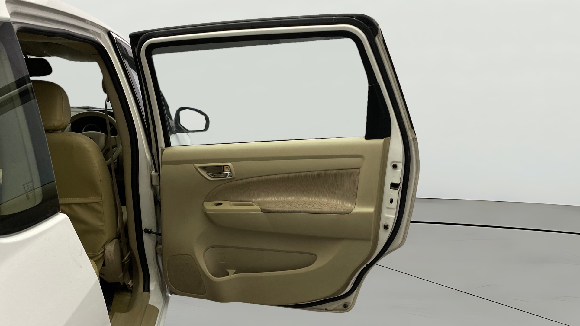 View 2015 Maruti Suzuki 1000 Base Variant Image 7 Used 2015 Maruti Suzuki 1000 Base Variant Image 7