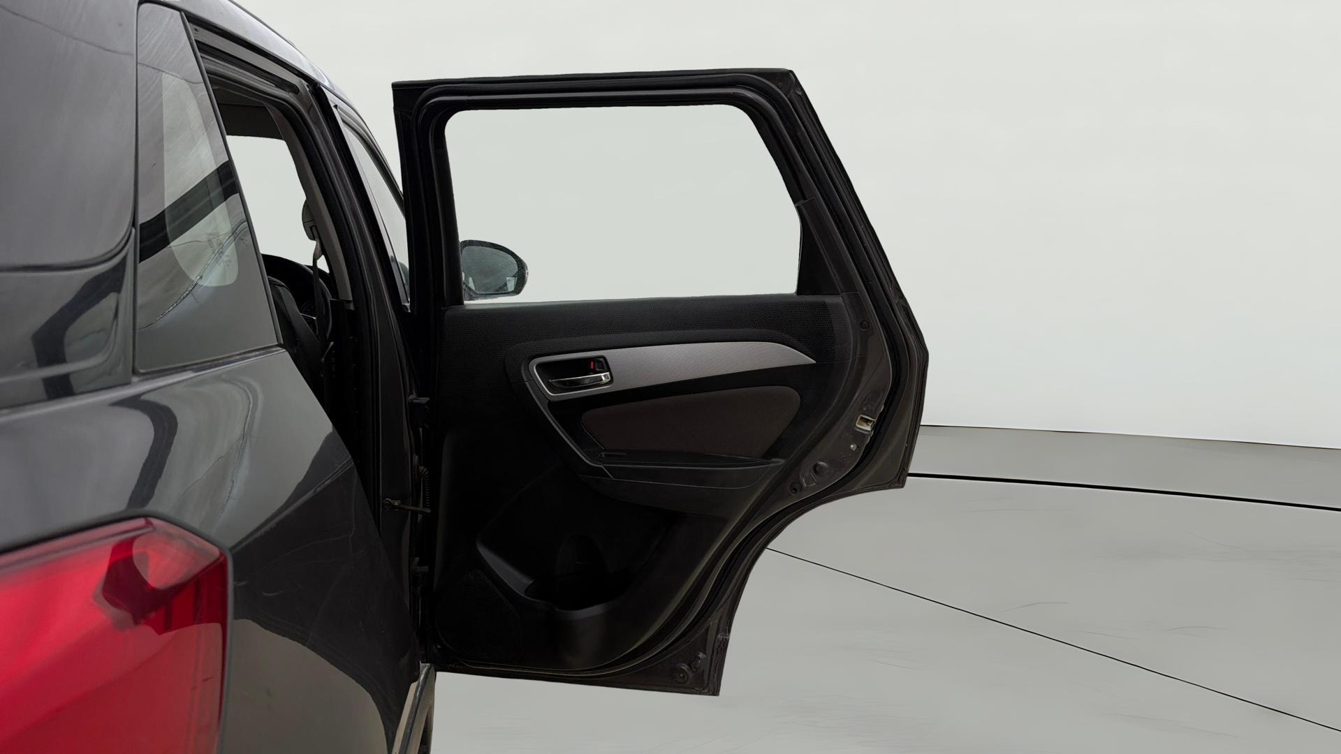 View 2021 Toyota Urban Cruiser Premium MT Image 6 Used 2021 Toyota Urban Cruiser Premium MT Image 6