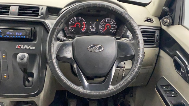 View Mahindra KUV100 Image 20 Used Mahindra KUV100 Image 20