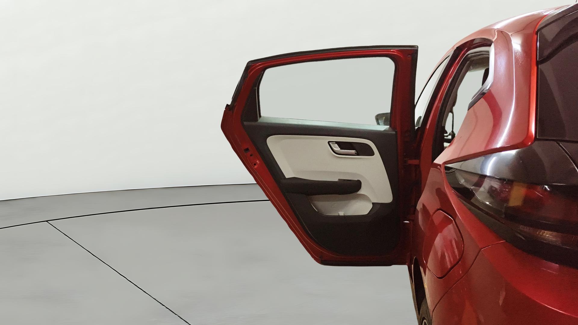 View 2021 Tata Altroz XZ Petrol Image 15 Used 2021 Tata Altroz XZ Petrol Image 15