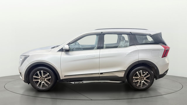 View Mahindra XUV700 Image 28 Used Mahindra XUV700 Image 28