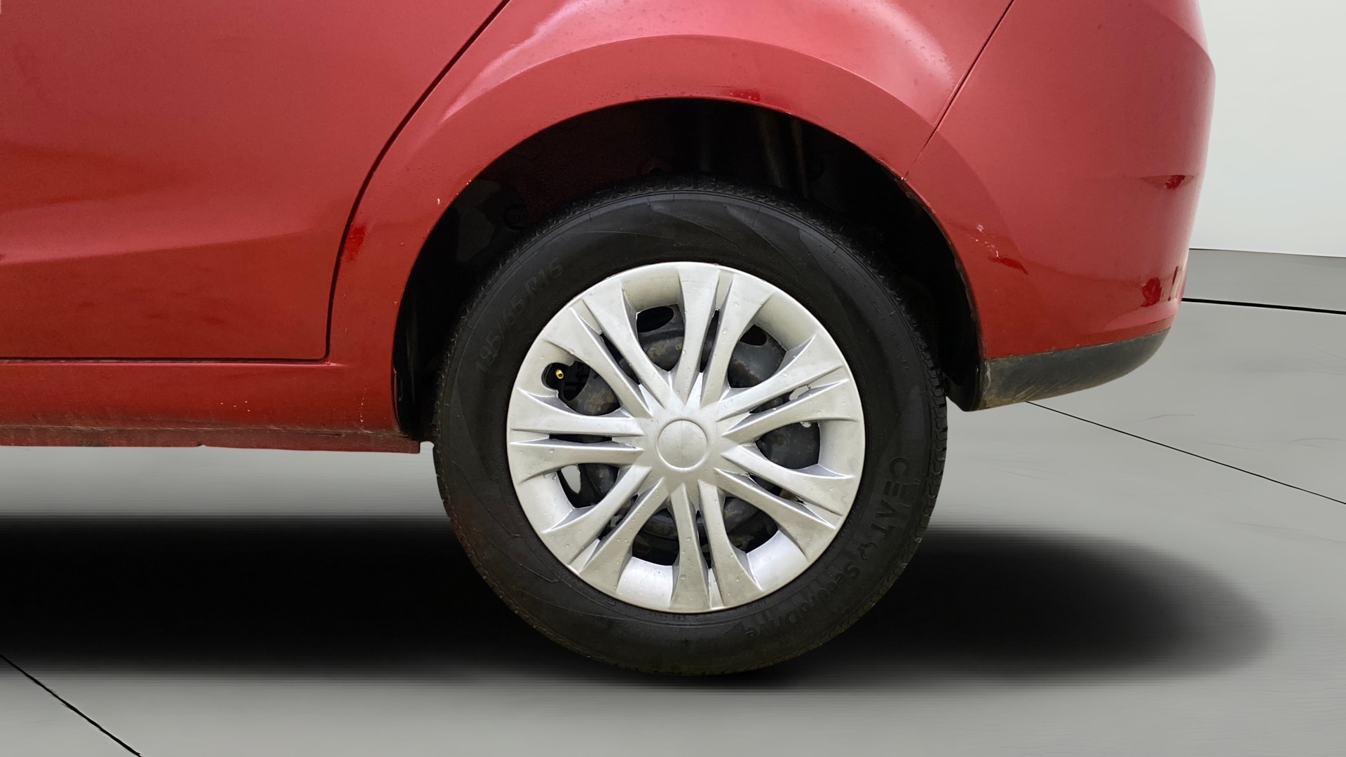 View 2015 Tata Zest XM Petrol Image 7 Used 2015 Tata Zest XM Petrol Image 7