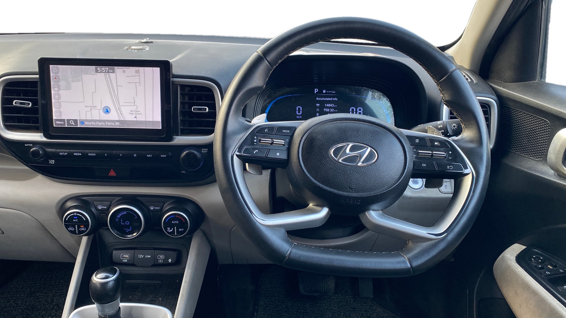 View 2022 Hyundai Venue SX (O) 1.0 Turbo Petrol DCT Image 13 Used 2022 Hyundai Venue SX (O) 1.0 Turbo Petrol DCT Image 13