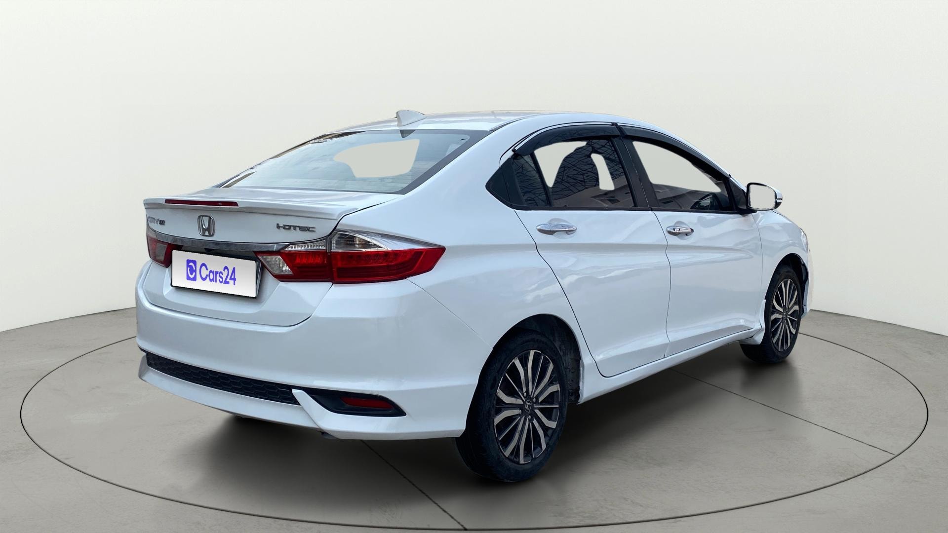 View 2017 Honda City ZX MT Diesel Anniversary Edition Image 45 Used 2017 Honda City ZX MT Diesel Anniversary Edition Image 45