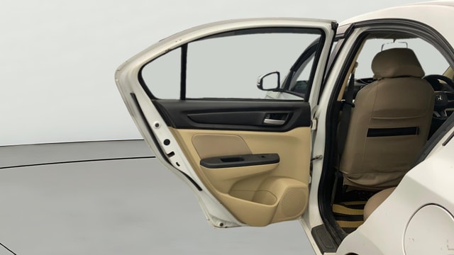 View Honda Amaze Image 14 Used Honda Amaze Image 14