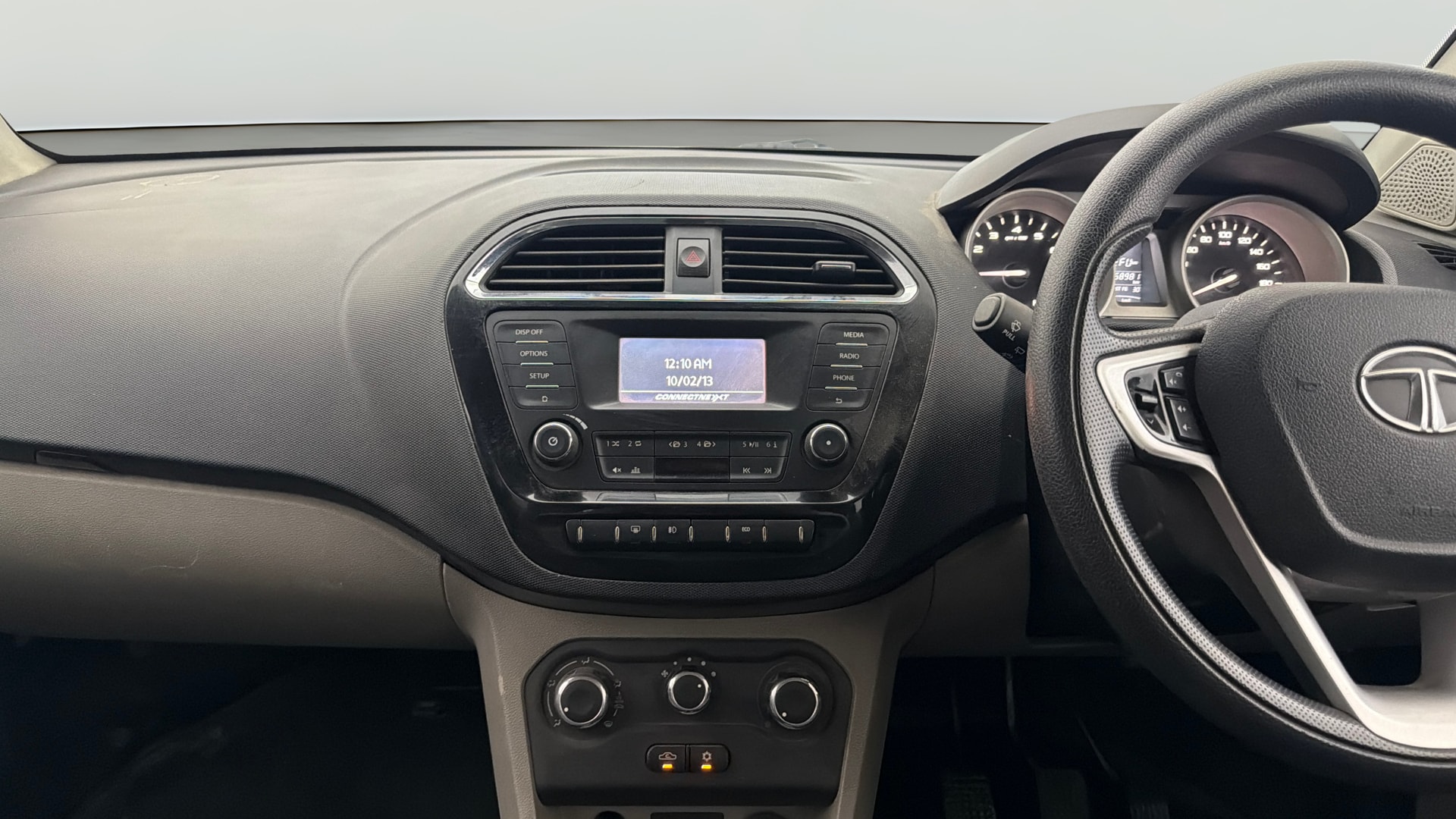 View 2016 Tata Tiago Revotorq XB Image 17 Used 2016 Tata Tiago Revotorq XB Image 17