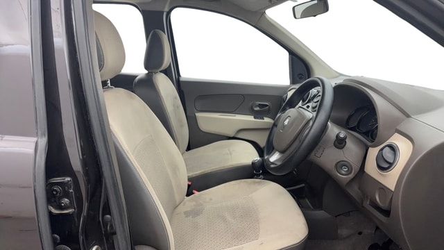 View Renault Lodgy Image 25 Used Renault Lodgy Image 25