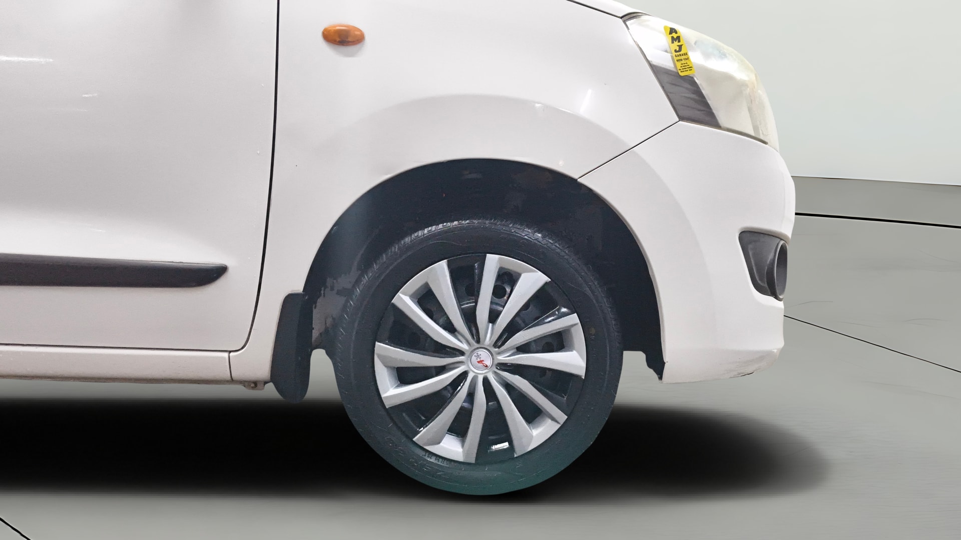 View 2017 Maruti Suzuki 1000 Base Variant Image 39 Used 2017 Maruti Suzuki 1000 Base Variant Image 39