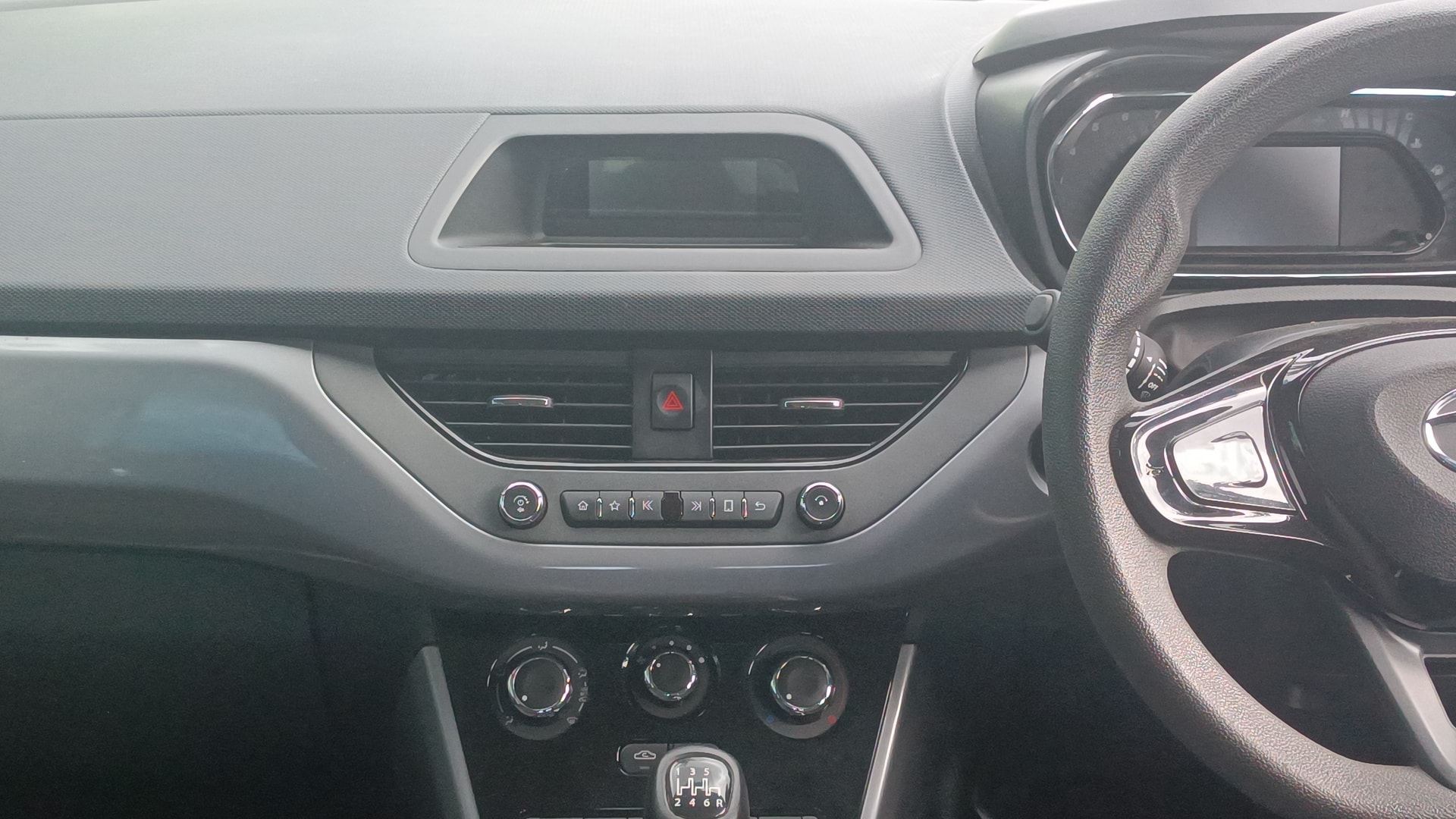 View 2023 Tata Nexon Revotron XM Image 17 Used 2023 Tata Nexon Revotron XM Image 17