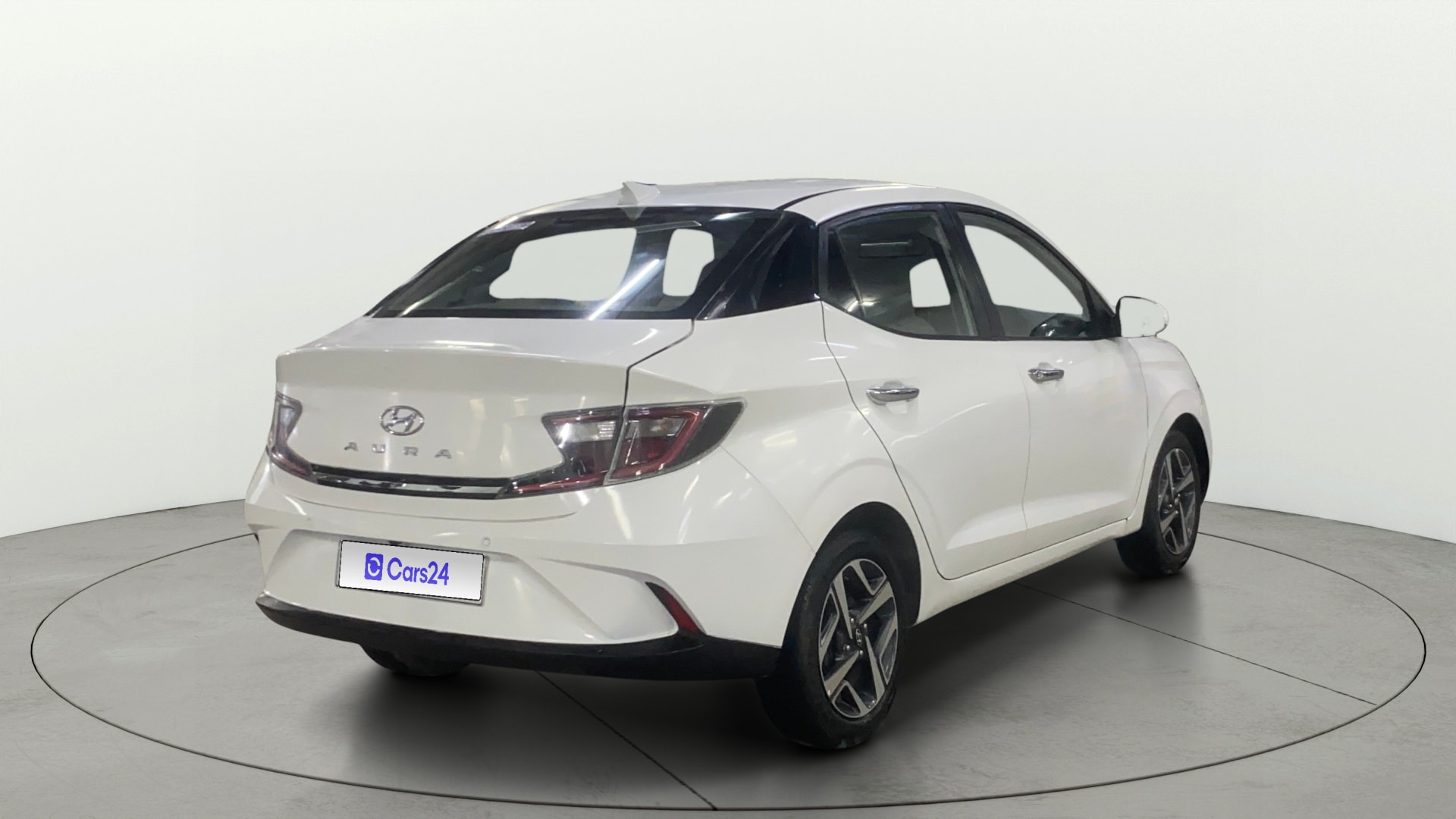 View 2020 Hyundai Aura SX(O) Diesel Image 43 Used 2020 Hyundai Aura SX(O) Diesel Image 43