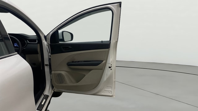 View Renault Triber Image 45 Used Renault Triber Image 45