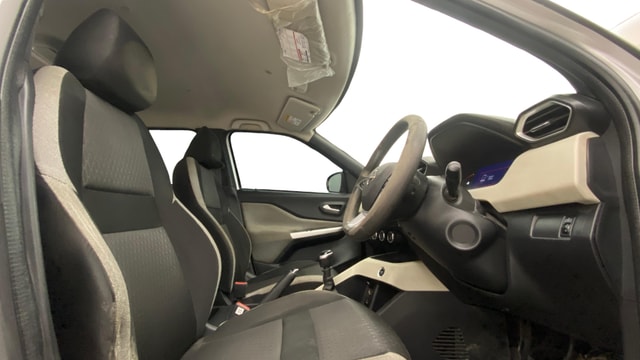 View Nissan Magnite Image 17 Used Nissan Magnite Image 17