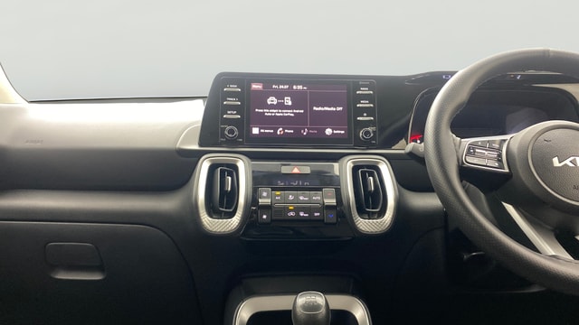 View Kia Sonet Image 17 Used Kia Sonet Image 17