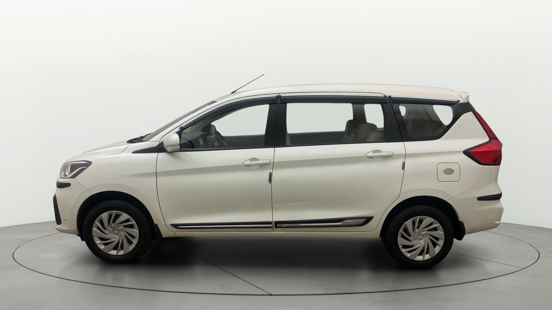 View 2024 Maruti Suzuki 1000 Base Variant Image 6 Used 2024 Maruti Suzuki 1000 Base Variant Image 6