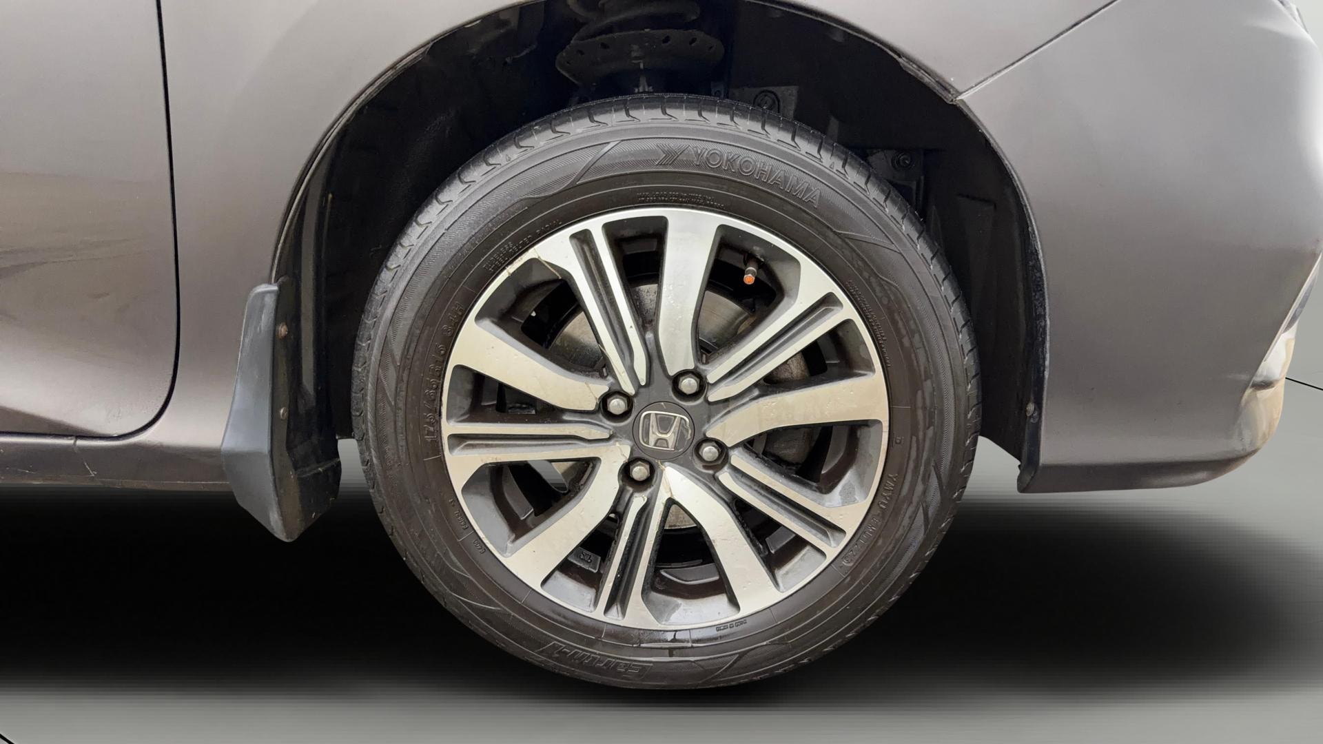 View 2019 Honda City ZX MT Diesel Anniversary Edition Image 43 Used 2019 Honda City ZX MT Diesel Anniversary Edition Image 43