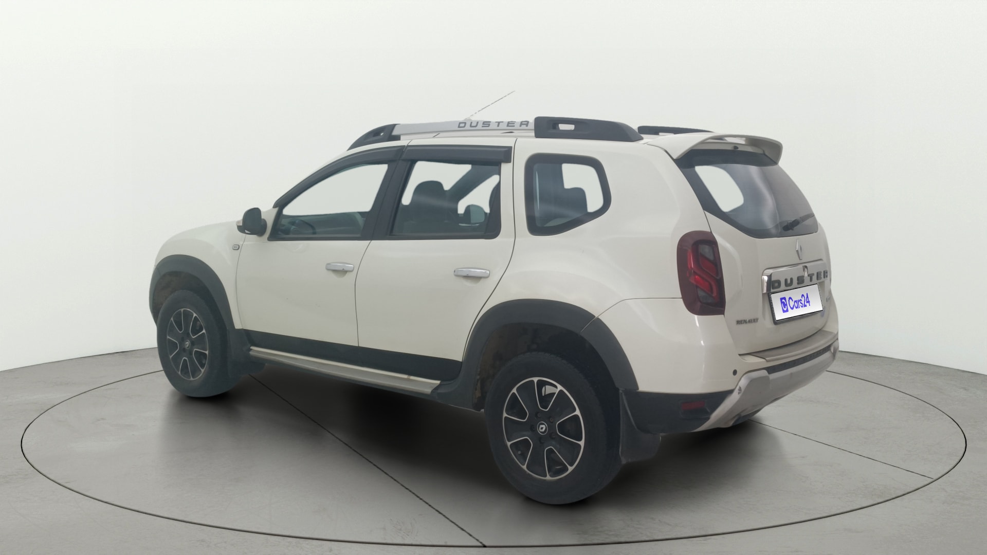 View 2016 Renault Duster Diesel 110PS RXZ AMT Image 2 Used 2016 Renault Duster Diesel 110PS RXZ AMT Image 2