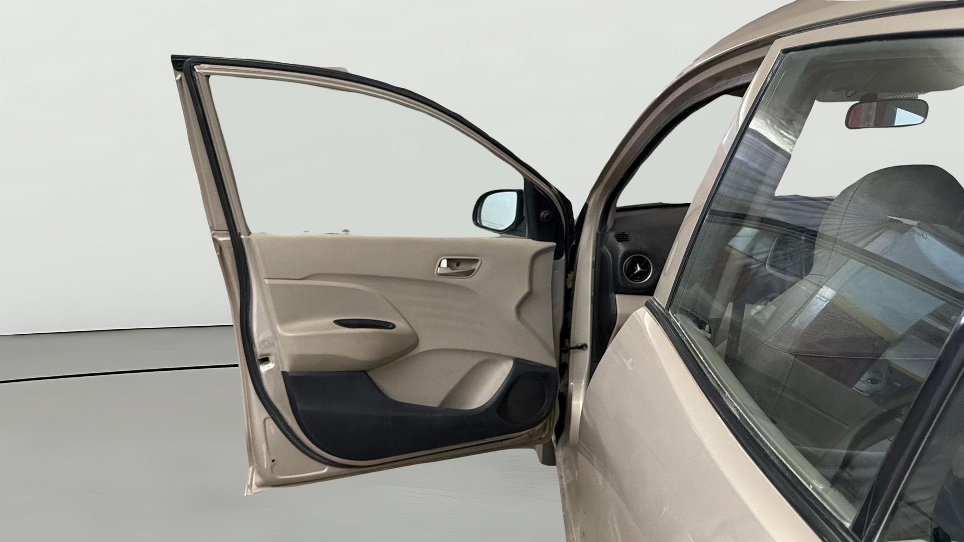 View 2018 Hyundai New Santro Magna CNG Image 30 Used 2018 Hyundai New Santro Magna CNG Image 30