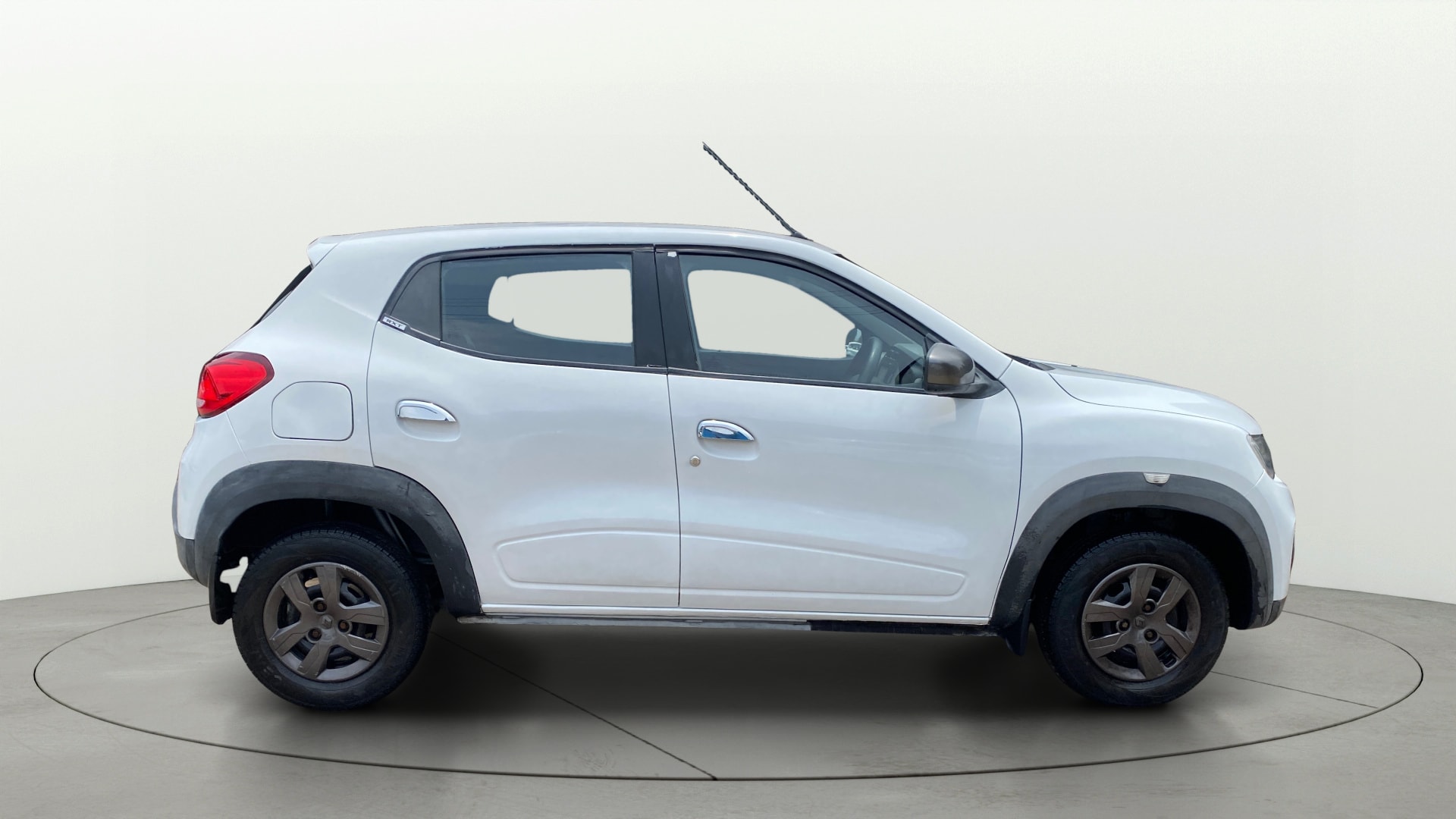 View 2016 Renault Kwid RXT 1.0 Image 8 Used 2016 Renault Kwid RXT 1.0 Image 8