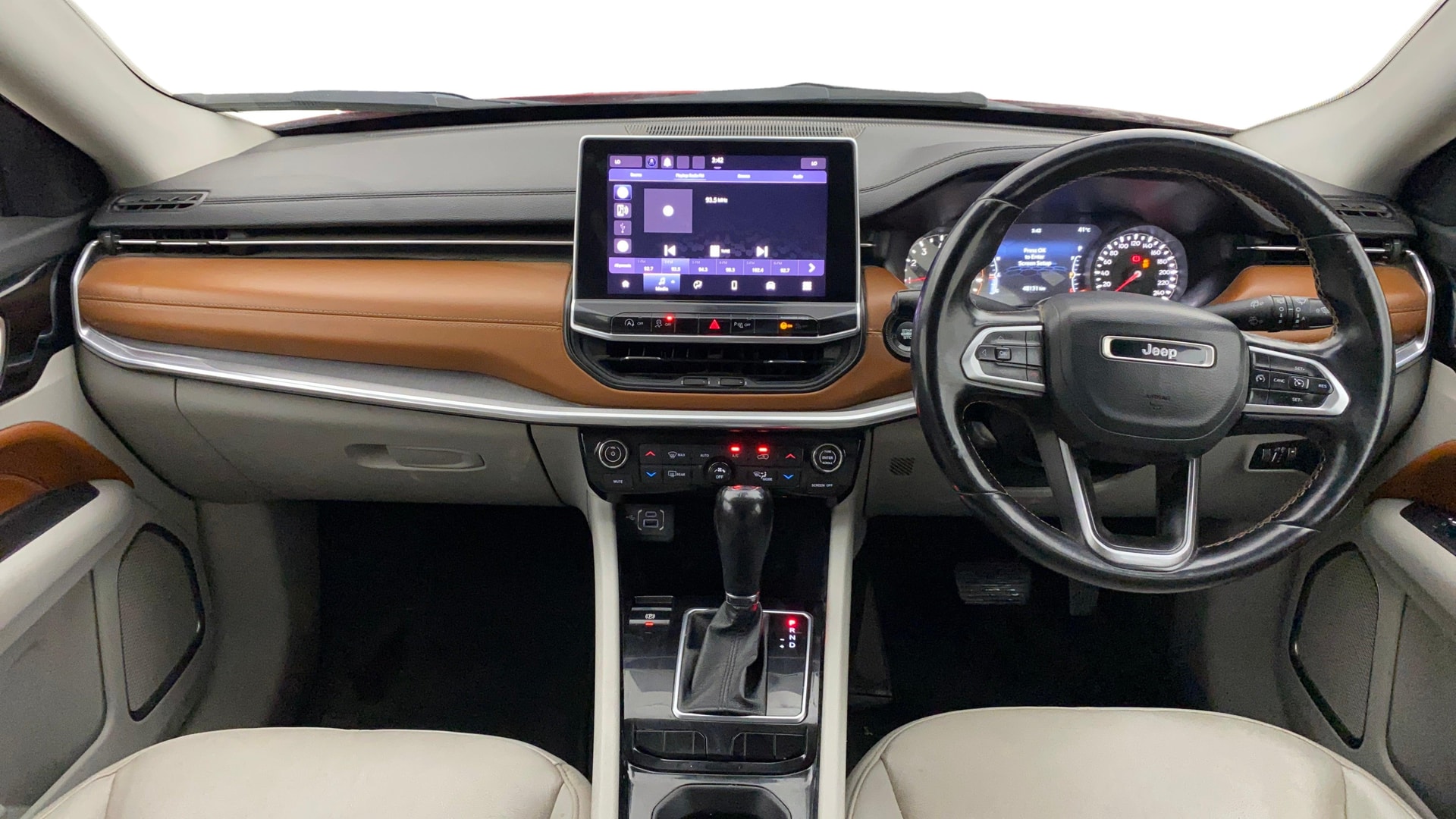 View 2021 Jeep Compass Limited (O)1.4 Multi AIR Petrol DDCT AT BS IV Image 31 Used 2021 Jeep Compass Limited (O)1.4 Multi AIR Petrol DDCT AT BS IV Image 31