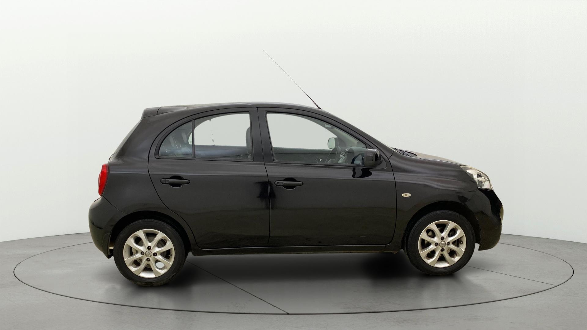 View 2016 Nissan Micra XV (CVT) Image 8 Used 2016 Nissan Micra XV (CVT) Image 8