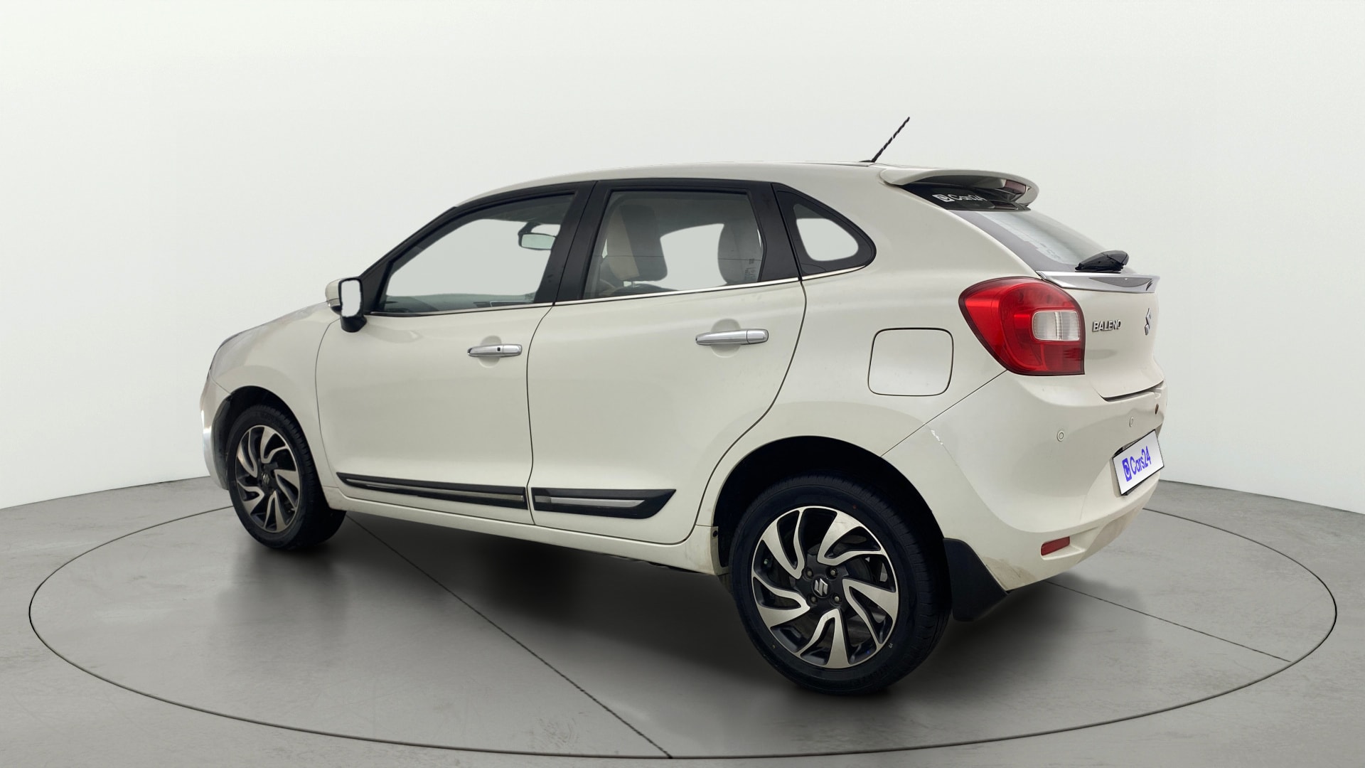 View 2021 Maruti Suzuki 1000 Base Variant Image 2 Used 2021 Maruti Suzuki 1000 Base Variant Image 2