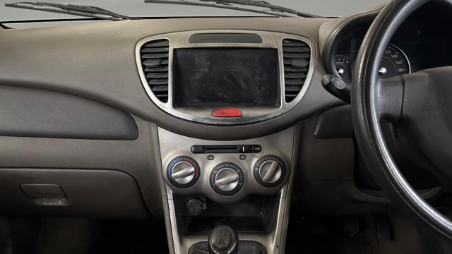 View Hyundai i10 Image 17 Used Hyundai i10 Image 17