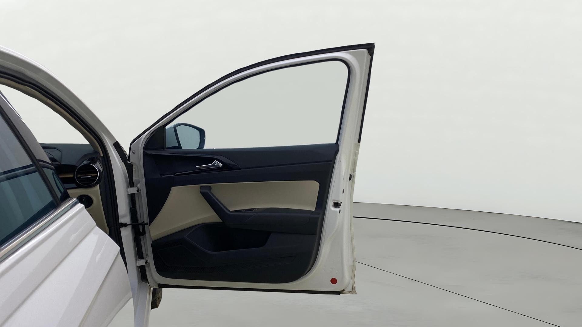 View 2024 Skoda Slavia Style 1.0 TSI AT Image 47 Used 2024 Skoda Slavia Style 1.0 TSI AT Image 47