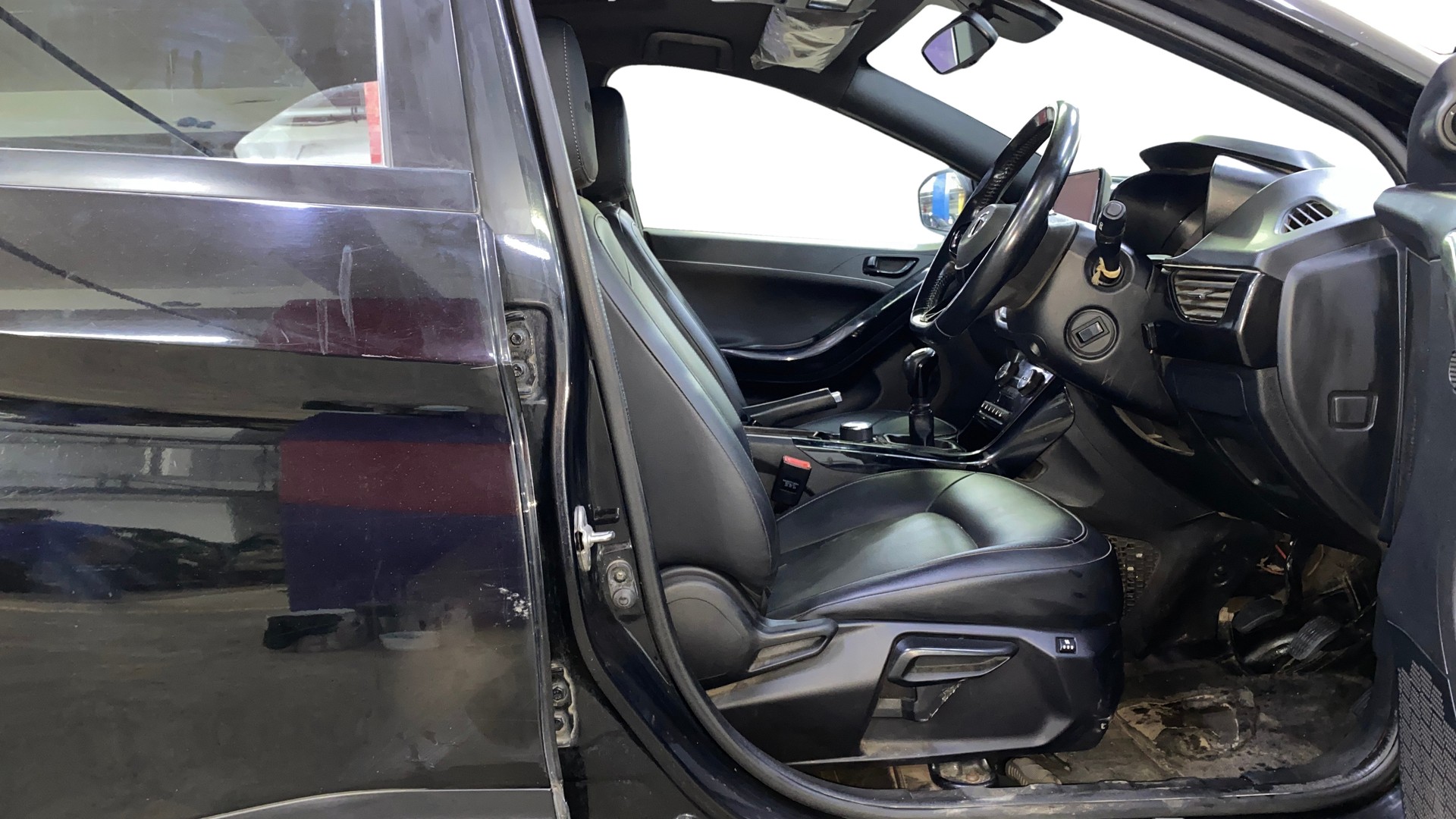View 2023 Tata Nexon Revotron XE Image 18 Used 2023 Tata Nexon Revotron XE Image 18