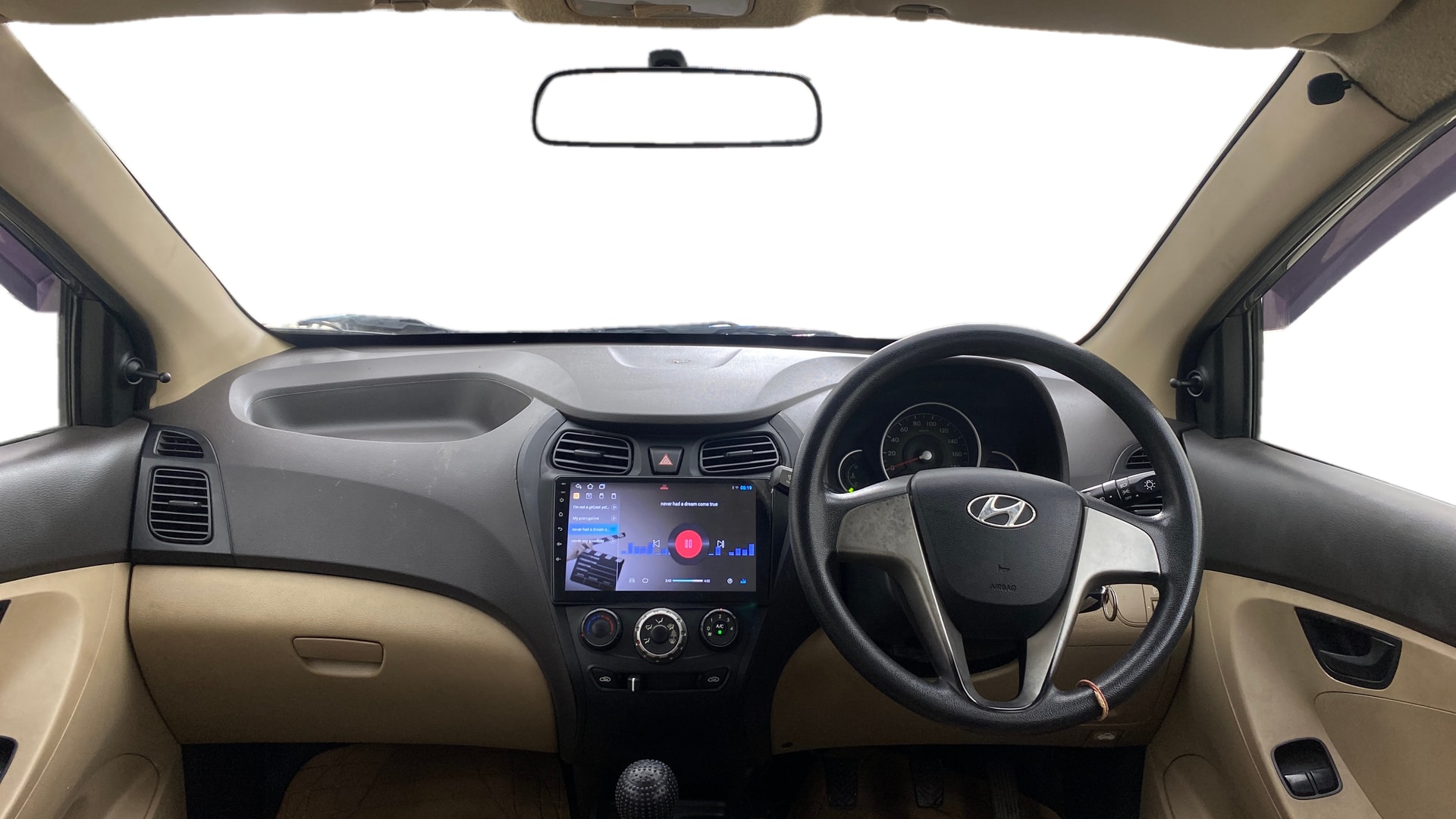View 2017 Hyundai EON Sportz Image 15 Used 2017 Hyundai EON Sportz Image 15