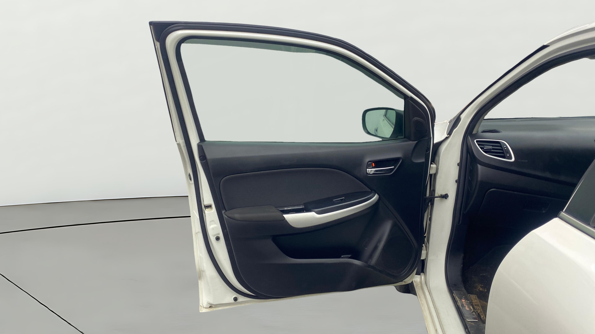 View 2018 Maruti Suzuki 1000 Base Variant Image 31 Used 2018 Maruti Suzuki 1000 Base Variant Image 31