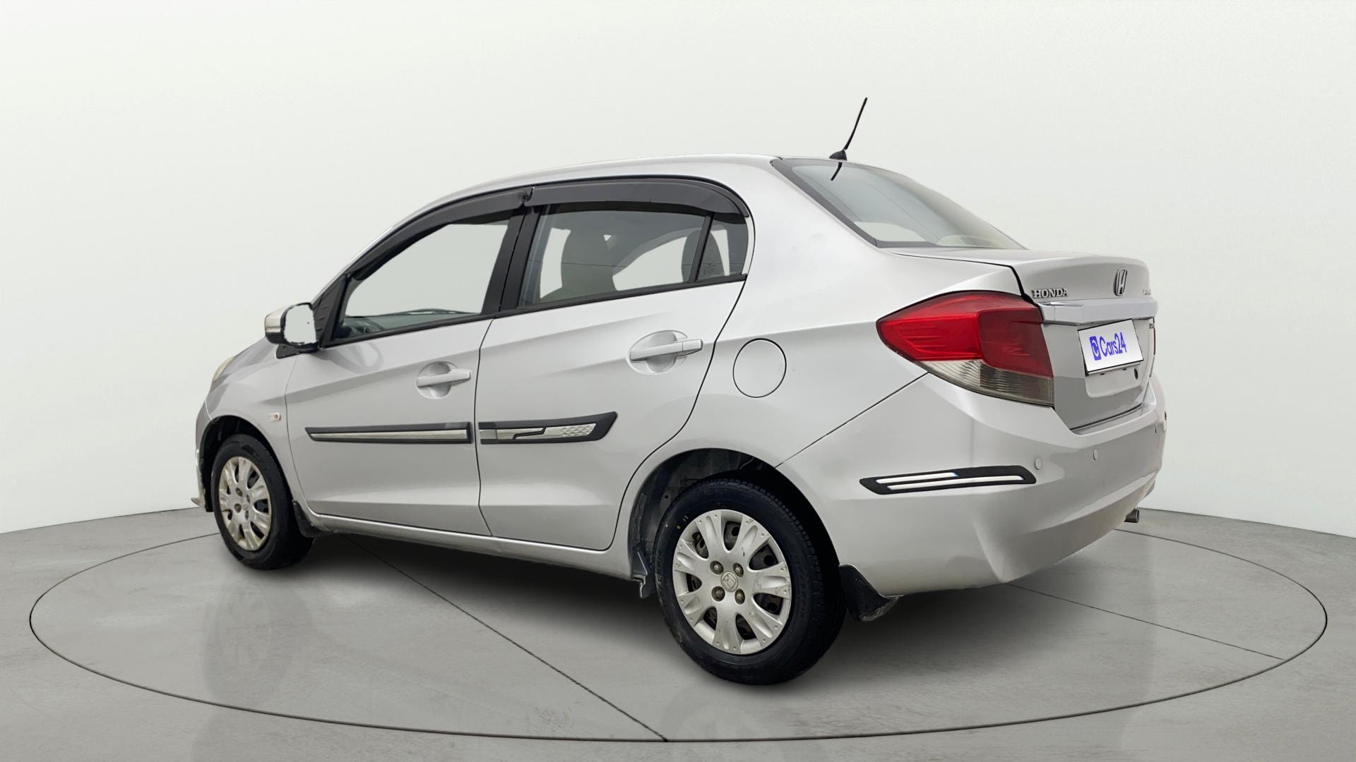 View 2015 Honda Amaze E MT Petrol BS IV Image 2 Used 2015 Honda Amaze E MT Petrol BS IV Image 2
